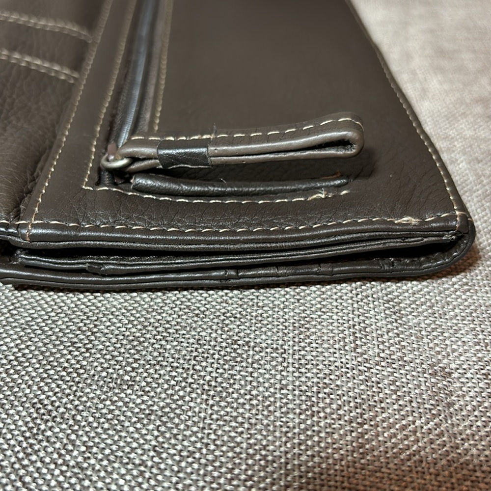 Kenneth Cole Brown Leather Long Snap front Wallet - Picture 3 of 11